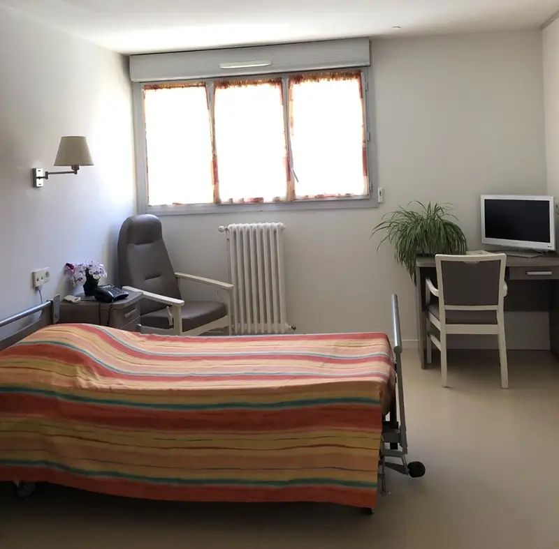Une chambre à L'EHPAD Ma Demeure